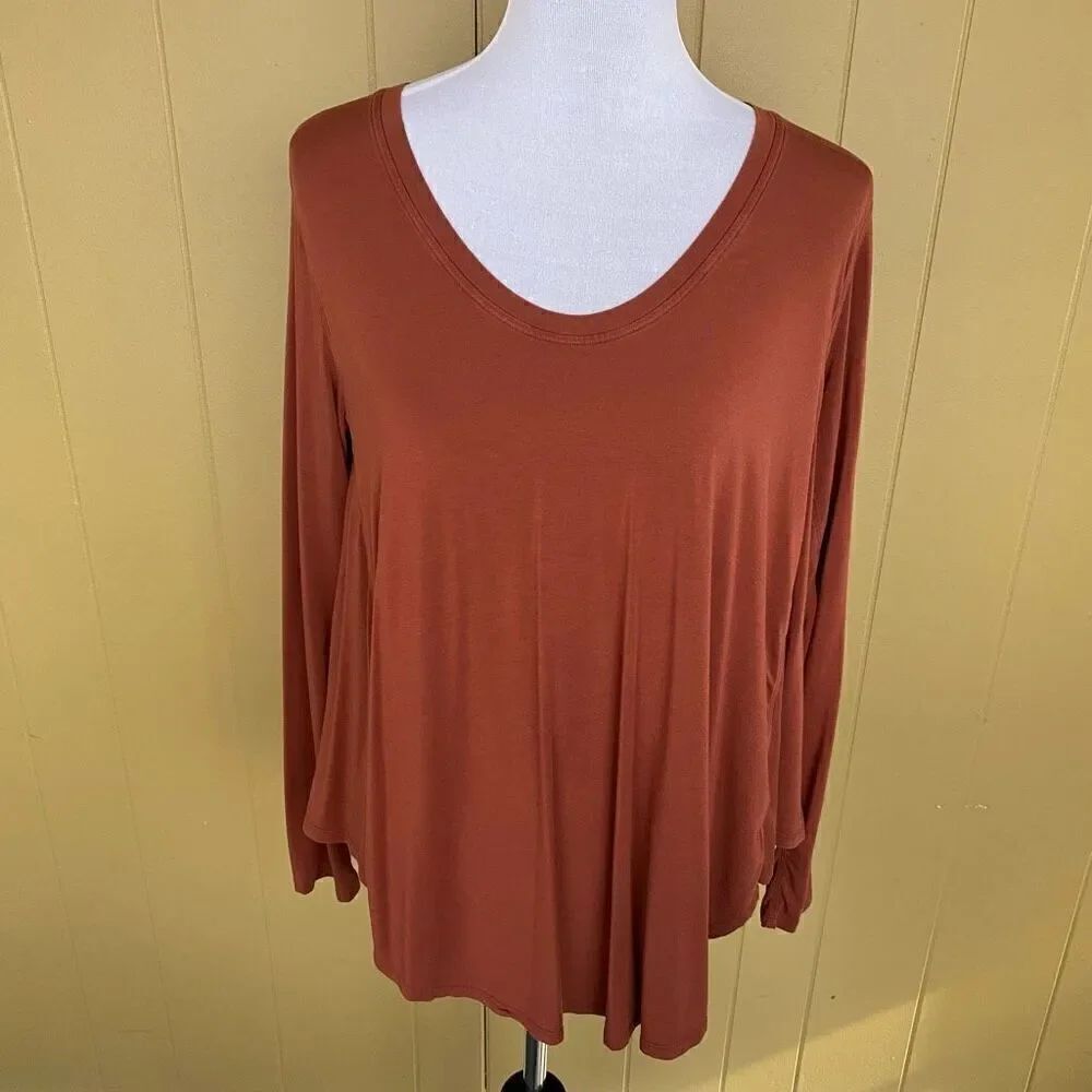 Lululemon women 6 oversize loose fit Longsleeve scoopneck top burnt orange